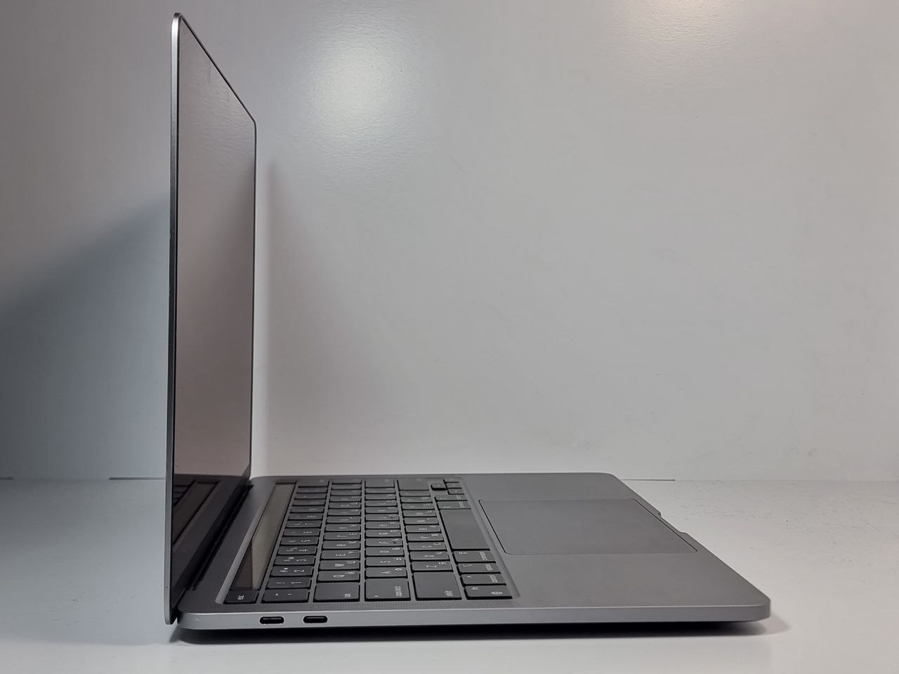 MacBook Pro 13" Touch Bar and Touch ID (Mid 2022) MNEJ3 Space Gray (M2/8Gb/512Gb SSD) (215 циклов) - БУ