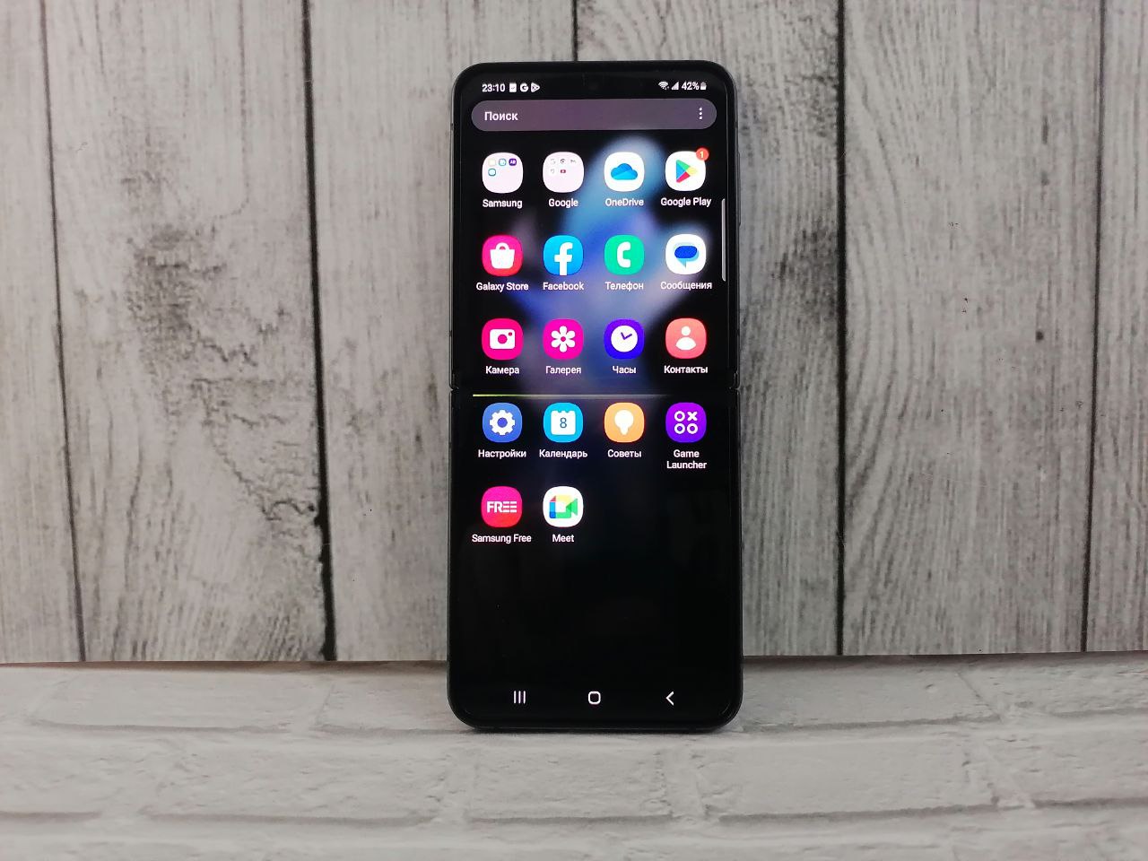 Samsung Z Flip4 5G 8/512 Graphite - БУ засвет на изгибе Samsung Z Flip4 5G 8/512 Graphite - БУ засвет на изгибе