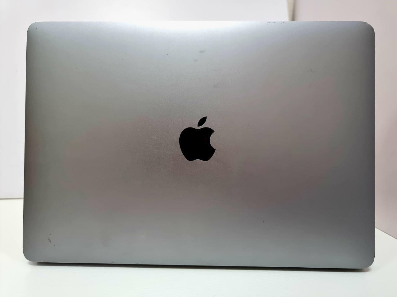 MacBook Pro 13" Retina (Mid 2017) Silver MPXR2 (Core i5 2,3 GHz/8Gb/128Gb SSD) (21 цикл / Без коробки / Заменен АКБ / не работает камера) - Б/У РАБ