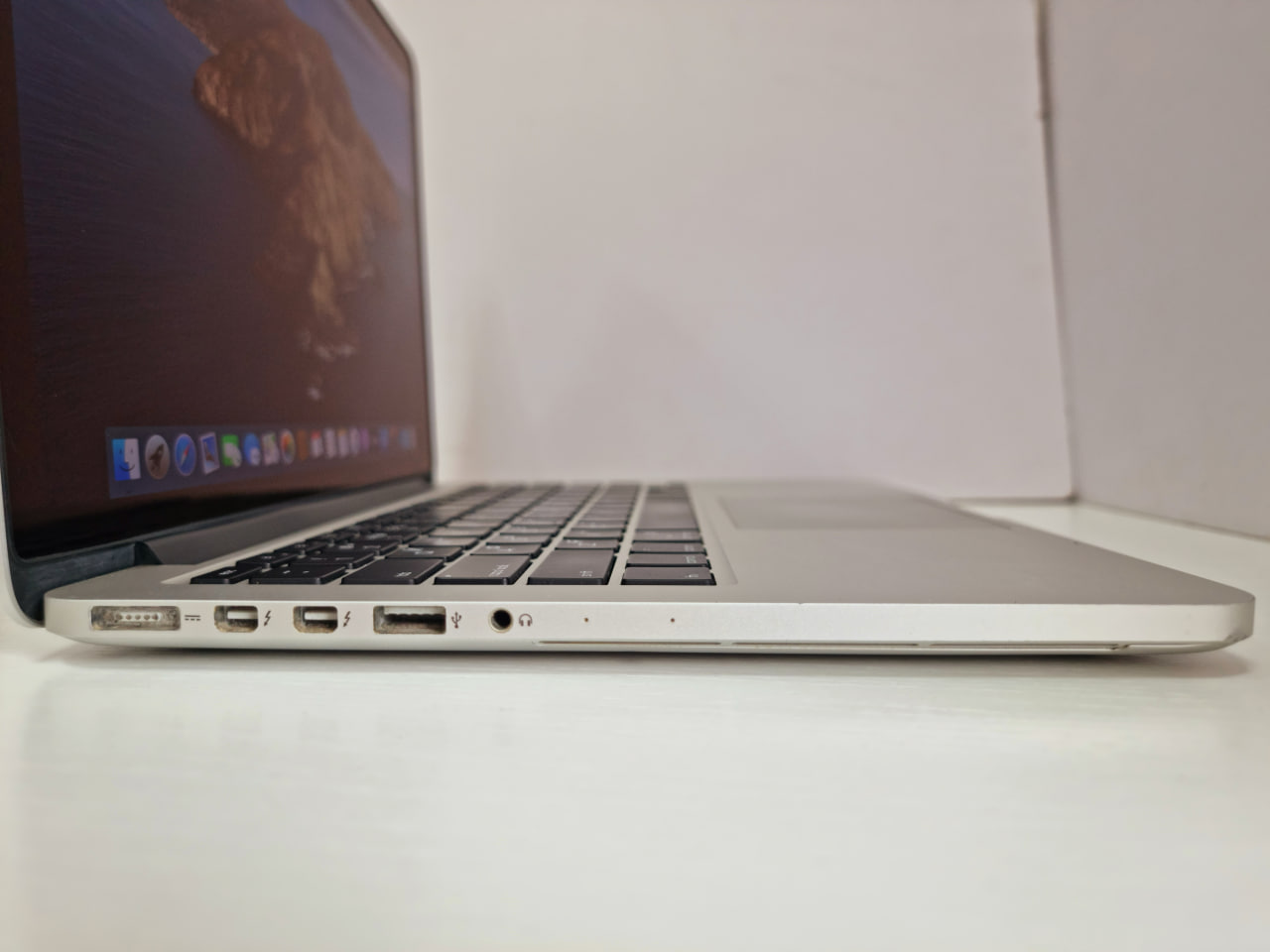 MacBook Pro 13" Retina Core i5 2,5GHz, 8Gb, SSD 256Gb, Intel HD4000 (Late 2012) MD213 (433 цикла / Без коробки) - БУ