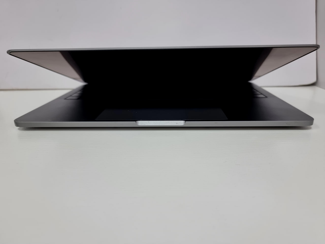 MacBook Pro 13" Retina (Mid 2017) Silver MPXR2 (Core i5 2,3 GHz/8Gb/128Gb SSD) (21 цикл / Без коробки / Заменен АКБ / не работает камера) - Б/У РАБ