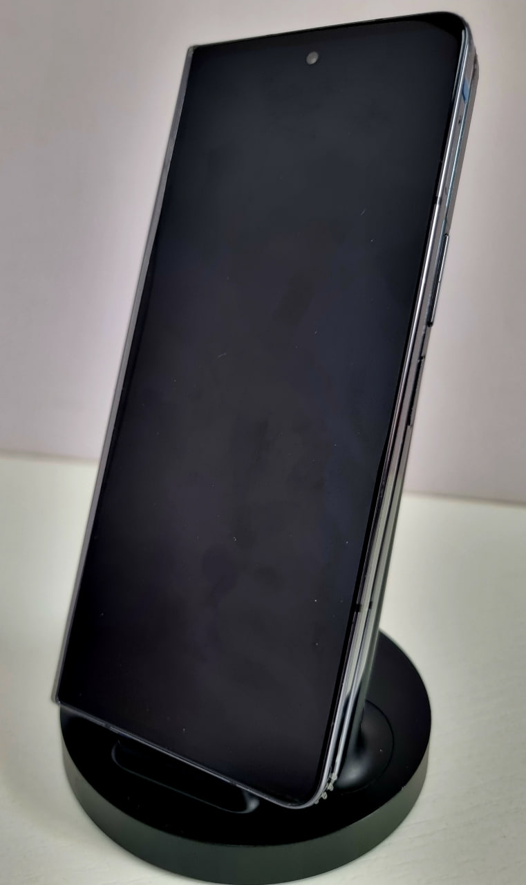 Samsung Z Fold5 5G 12/512 Graphite (Без коробки / Не работает внутренний экран) - Б/У