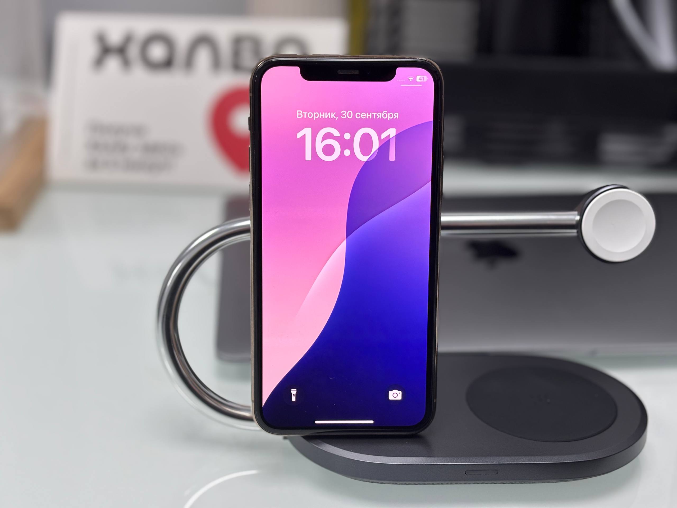 iPhone 11 Pro 256Gb Gold (69% / Без коробки) - Б/У . . + +